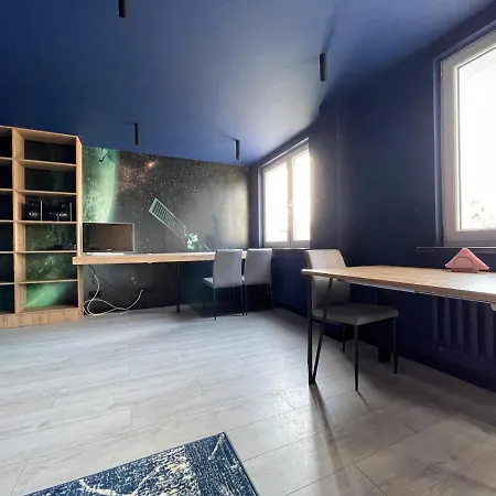 Galaxy Space, Centre And Beach, Fiesta Apartament *